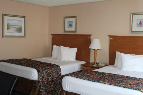 hotels with balcony in Dartmouth