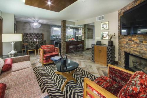 hotels with balcony in Las Vegas Strip