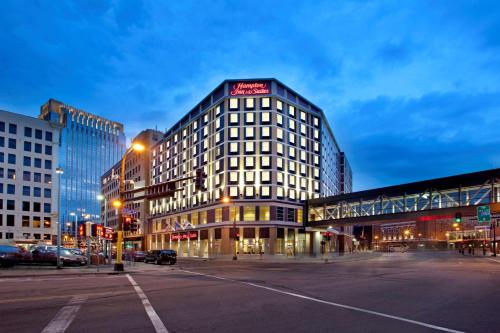 hotels with balcony in Minnesota