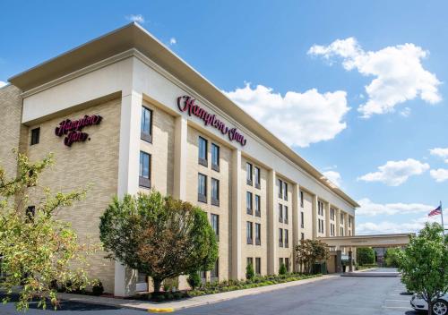 hotels with balcony in Ohio