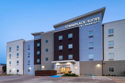 hotels with balcony in Texas