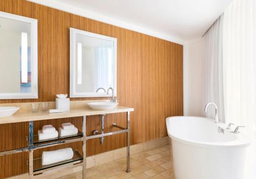 boutique hotels in Desert Hot Springs