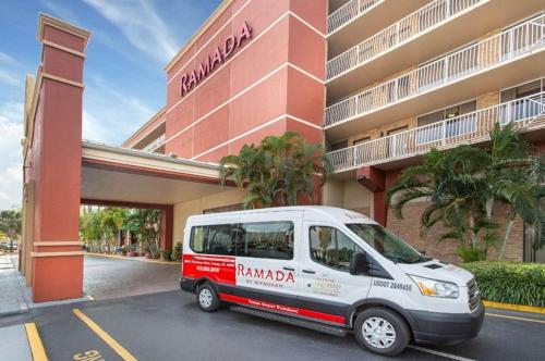 hotels with balcony in Tampa