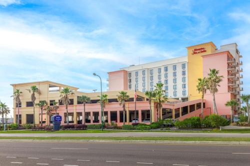 hotels with balcony in Alabama