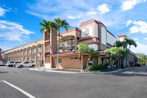hotels with balcony in Naples