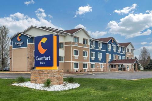 hotels with balcony in Wisconsin