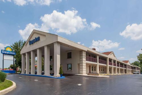 hotels with balcony in Delaware