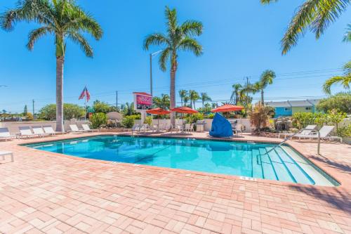 hotels with balcony in Sarasota