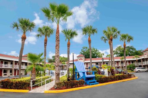 hotels with balcony in Tampa