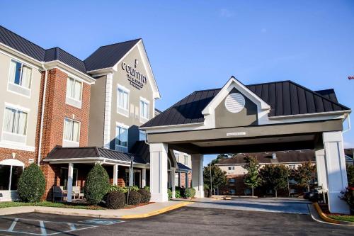 hotels with balcony in Richmond