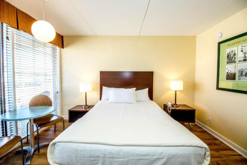 hotels with balcony in New Jersey