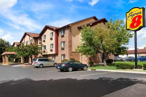hotels with balcony in Peoria