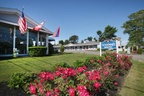 hotels with balcony in Cape Cod