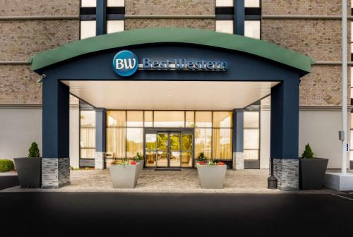 hotels with balcony in New Haven