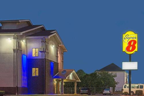 hotels with balcony in Wilmington