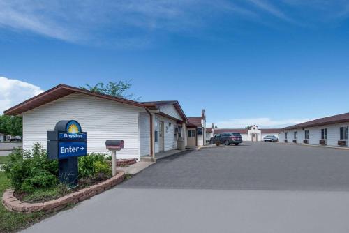 hotels with balcony in North Dakota