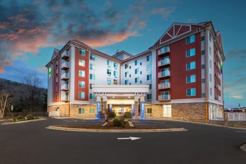 hotels with balcony in North Carolina