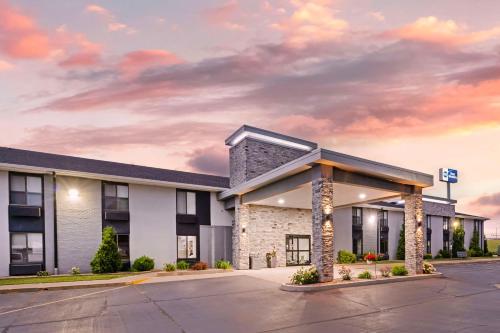 hotels with balcony in Illinois
