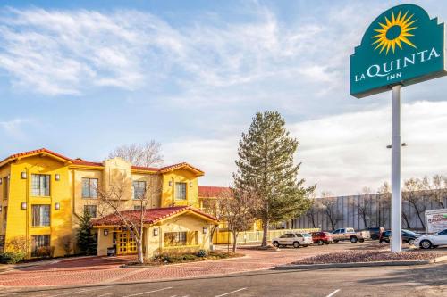 hotels with balcony in Colorado Springs