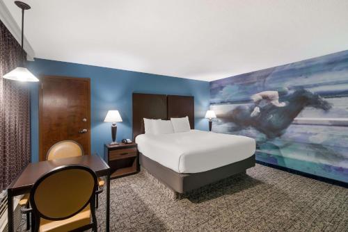 hotels with balcony in Arkansas