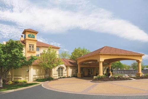hotels with balcony in St. Peters
