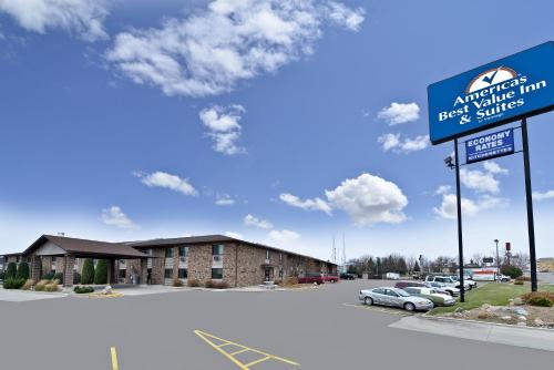 hotels with balcony in North Dakota