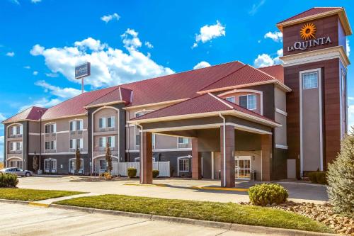 hotels with balcony in Nebraska