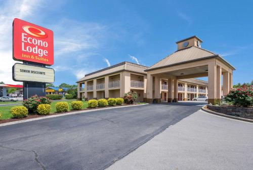 hotels with balcony in Knoxville