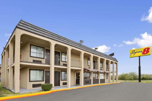 hotels with balcony in Fort Worth