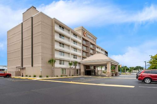 hotels with balcony in Wilmington