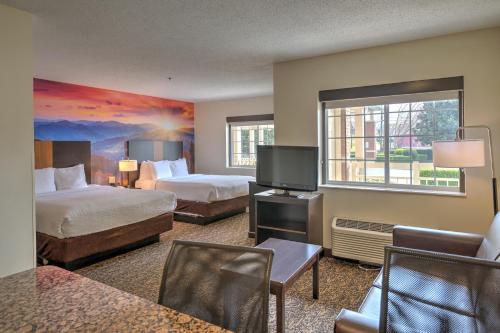 hotels with balcony in Tennessee
