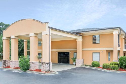 hotels with balcony in Columbia
