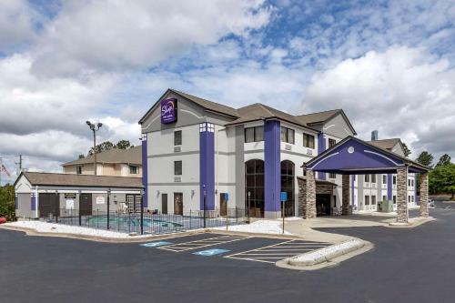 hotels with balcony in Augusta