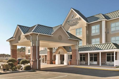 hotels with balcony in Richmond