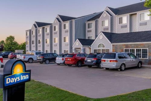 hotels with balcony in Windsor