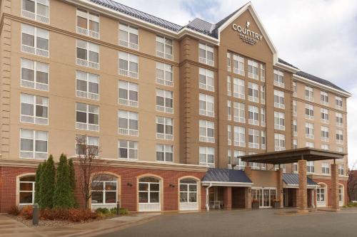 hotels with balcony in Minnesota