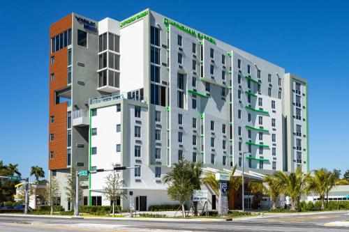 hotels with balcony in Miami