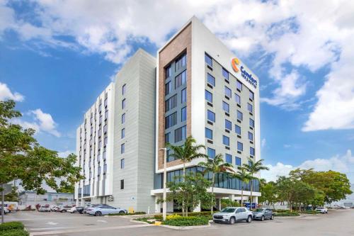 hotels with balcony in Miami