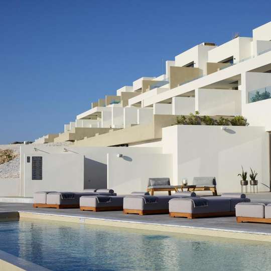 boutique hotels in Milos