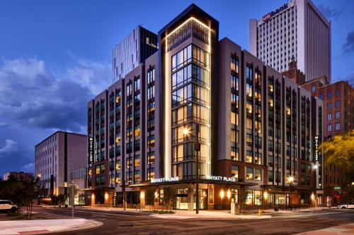hotels with balcony in Phoenix