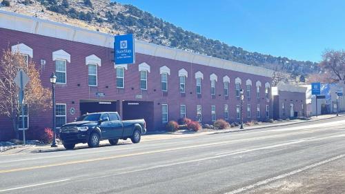 hotels with balcony in Nevada