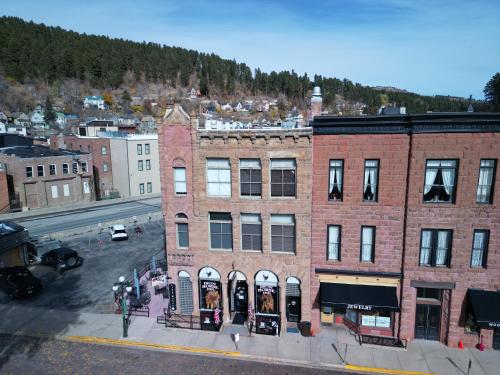 hotels with balcony in South Dakota