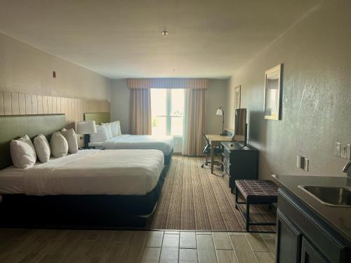 hotels with balcony in Fort Worth