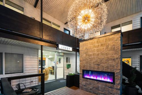hotels with balcony in Washington