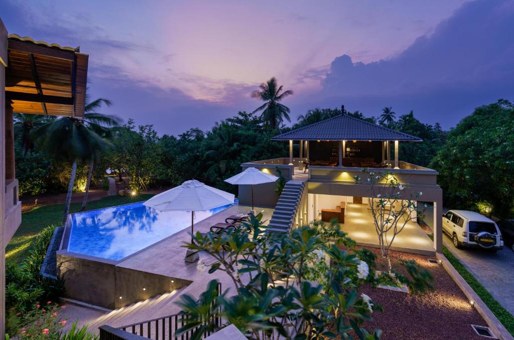 boutique hotels in Addu City